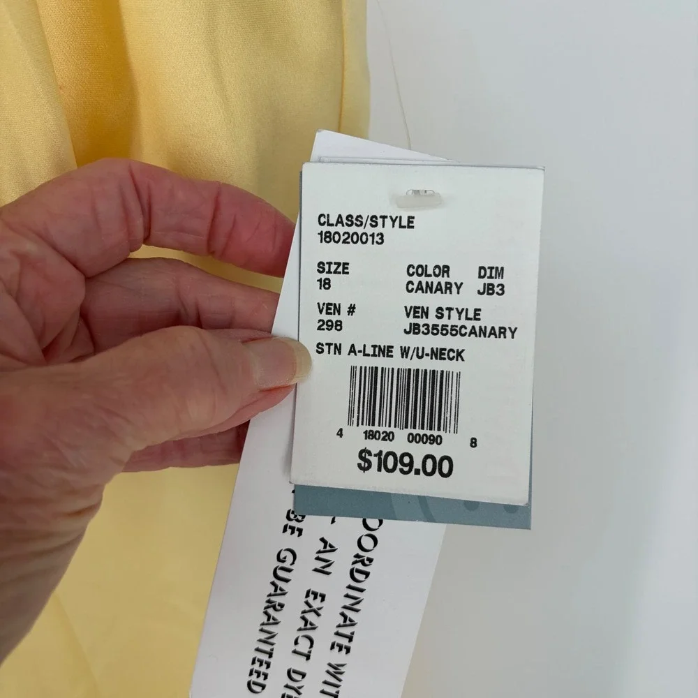 David's Bridal Girls Yellow Satin Baby Doll Gown Size 18 Dance Formal Bridesmaid - Picture 5 of 9